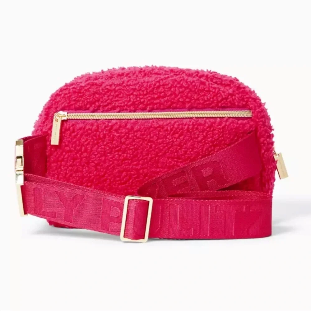 Lilly Pulitzer Jeanie Sherpa Belt Bag in Raspberry Rouge